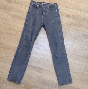 Levi size 25 wedgie jeans